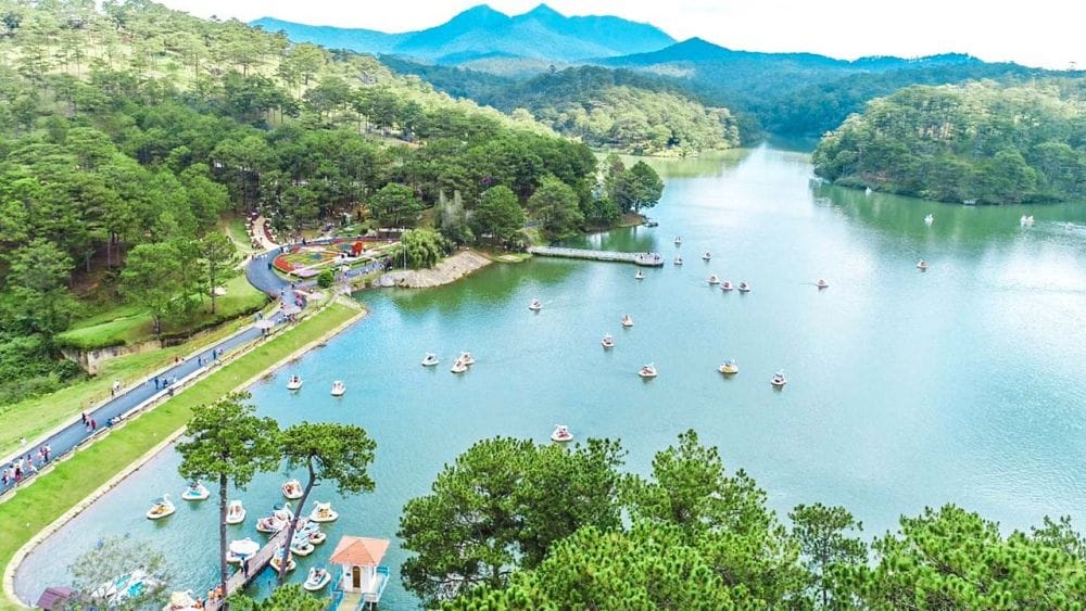 Thung lũng Tình Yêu được người Pháp tìm thấy và xây dựng thành chốn hẹn hò lãng mạn cho giới quý tộc